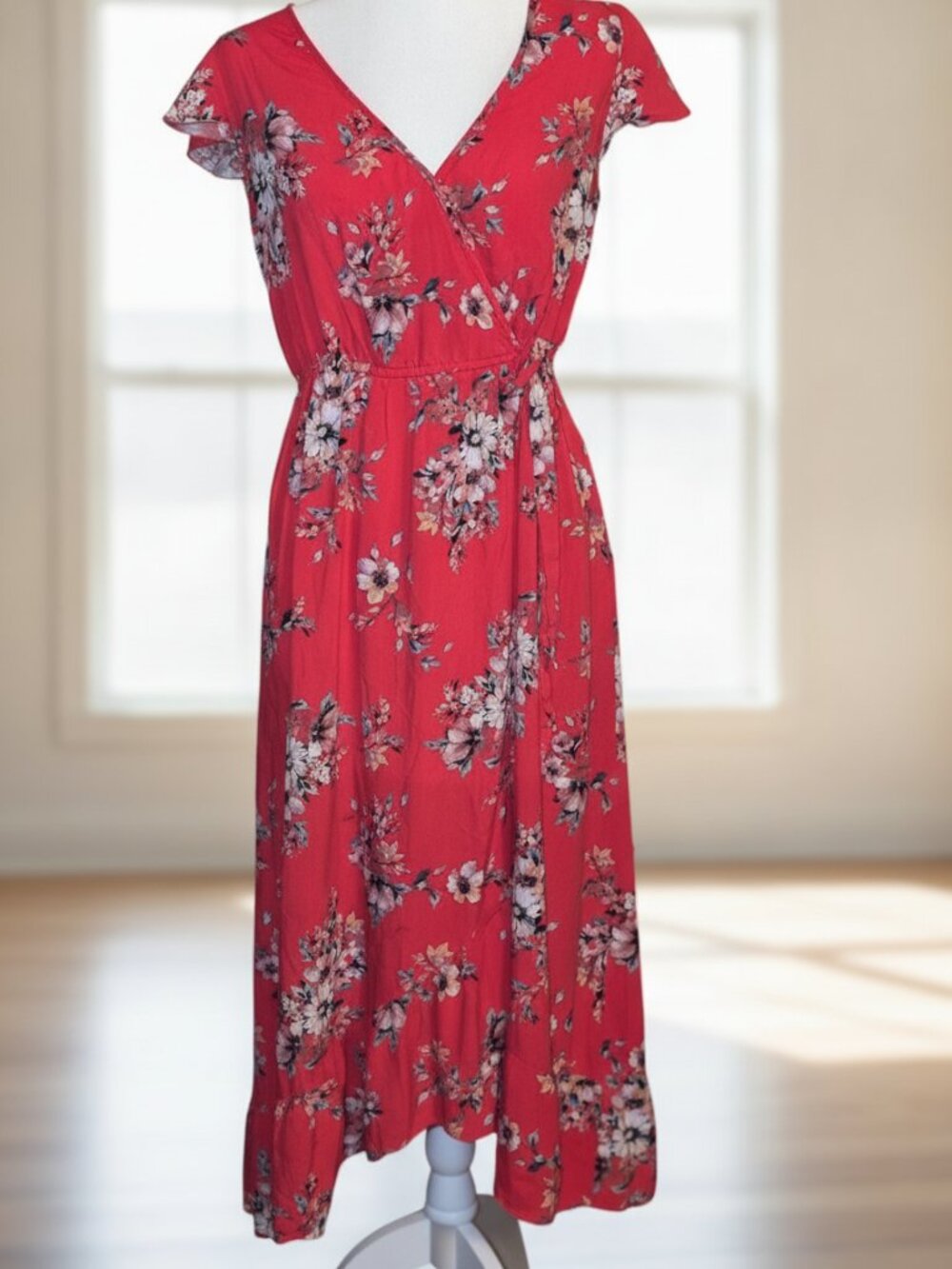 Floral Red Wrap Maxi Dress with Tie Waist And Pockets - Picture 2 of 8